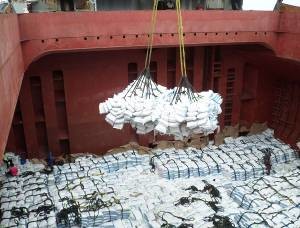 DISCHARGE OF BAGGED AND BULK CARGOES